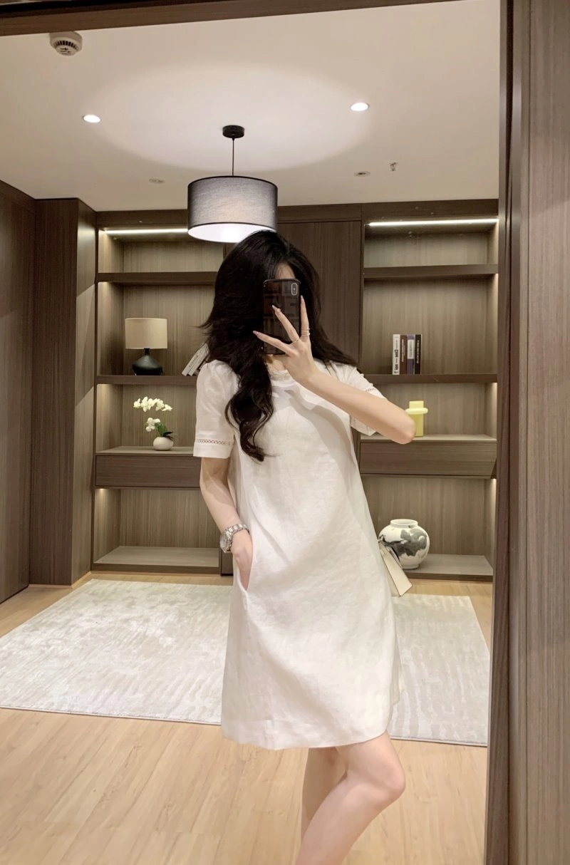 Refined Chanel Dress 109136