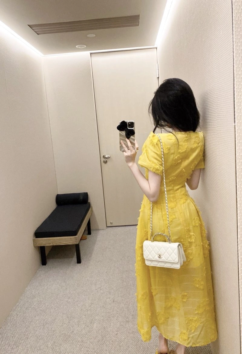 Stretchable Chanel Dress 109129