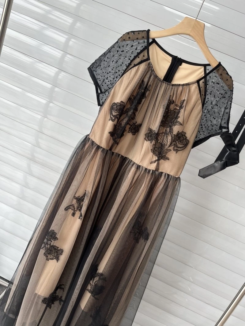 Sleek Chanel Dress 109085