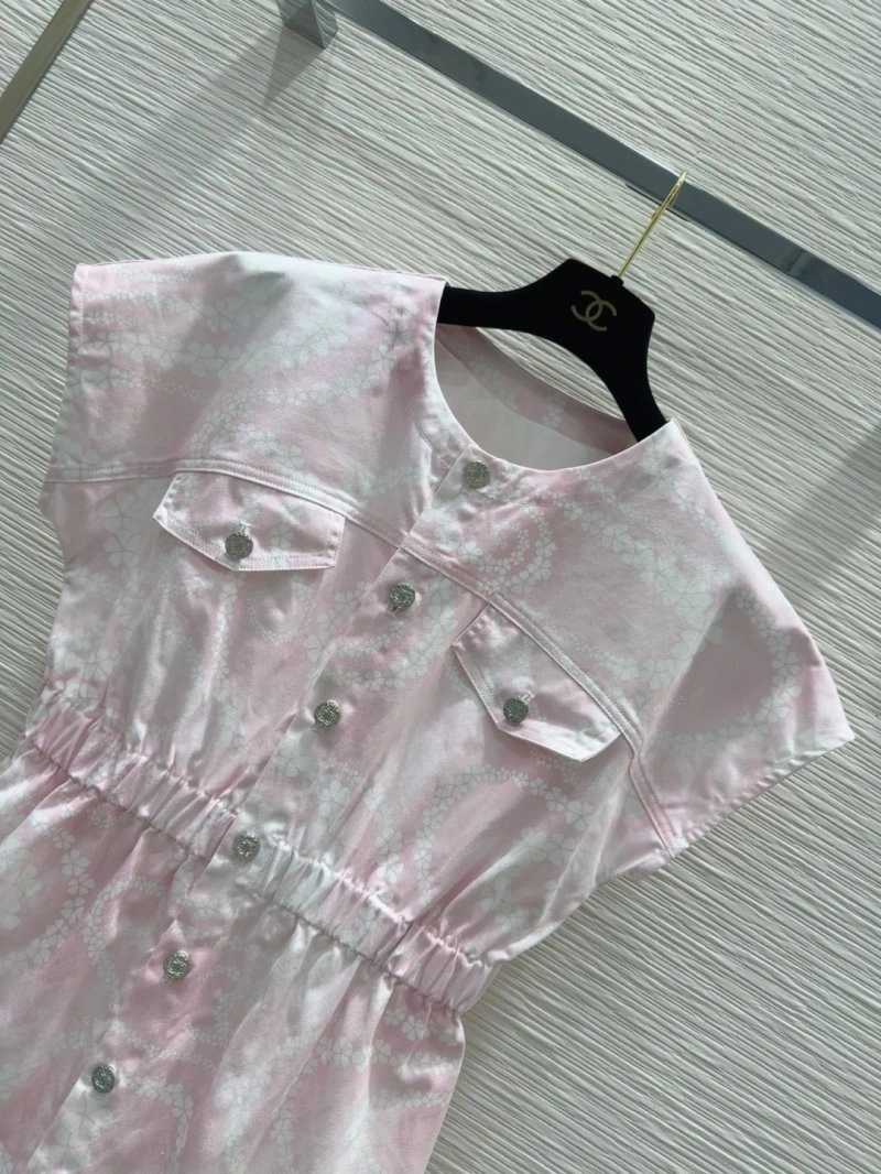 Fashionable Chanel Dress 109060