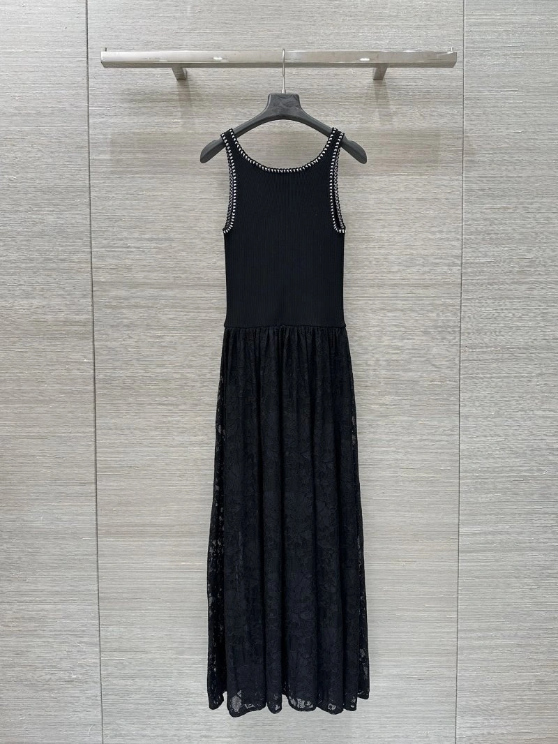Lightweight Chanel Dress 109071