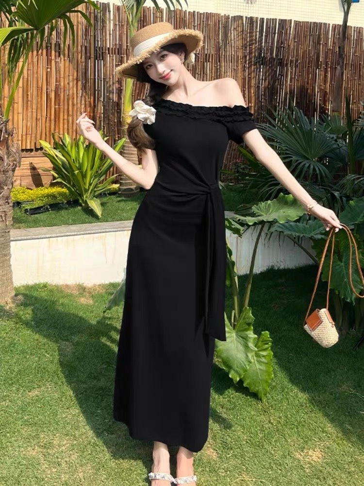 Contemporary Chanel Dress 109045