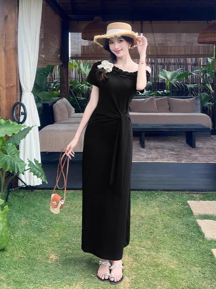 Contemporary Chanel Dress 109045