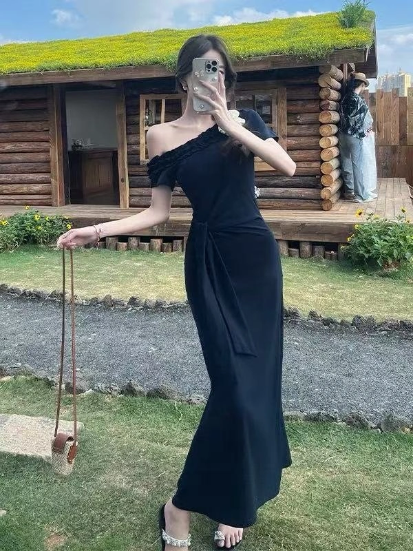 Contemporary Chanel Dress 109045
