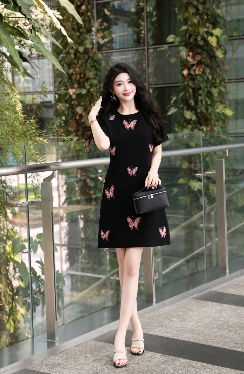 Chanel Dress MoistureWicking 111097