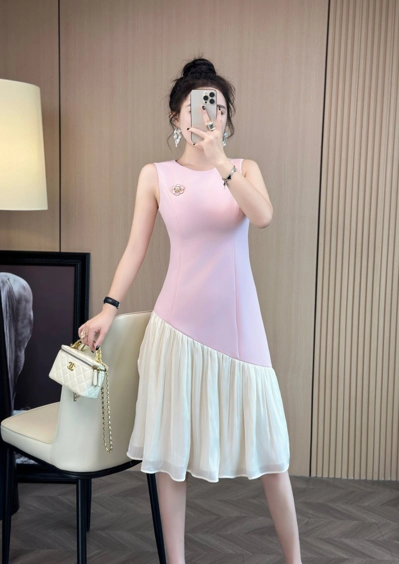 Tailored Chanel Dress 111051