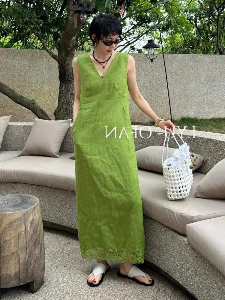 Neat Chanel Dress 111006