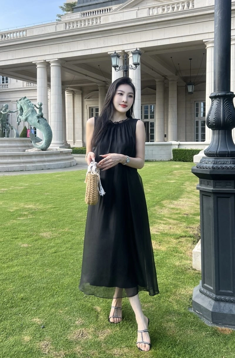 Chanel Dress Contemporary 110979