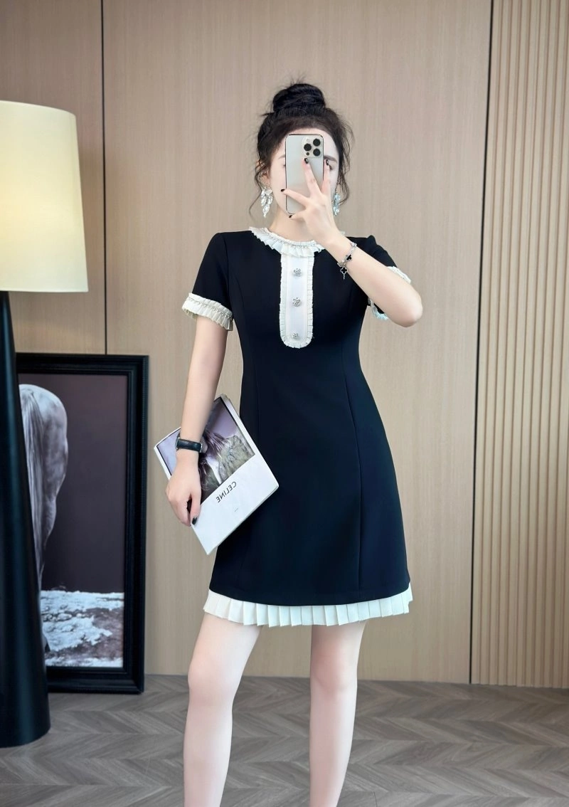 Refined Chanel Dress 110955