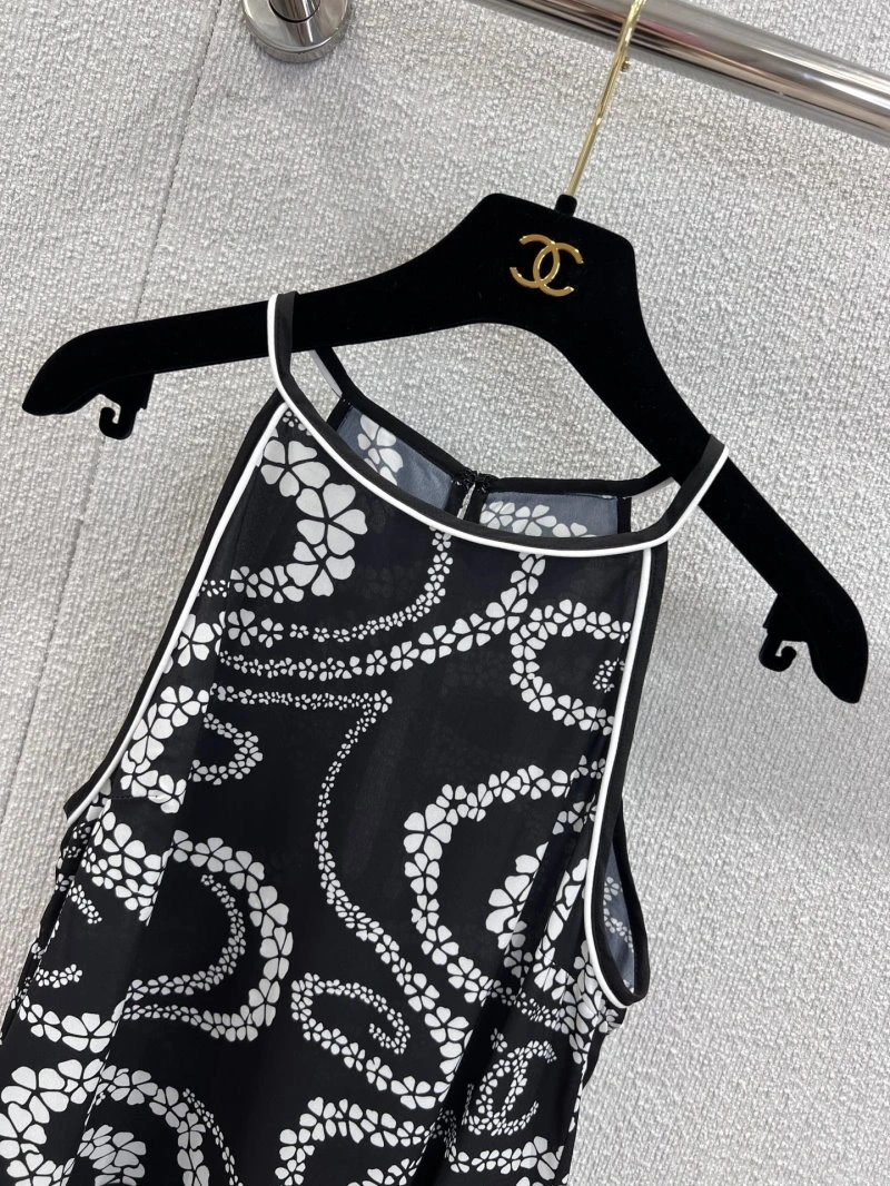 Refined Chanel Dress 110902