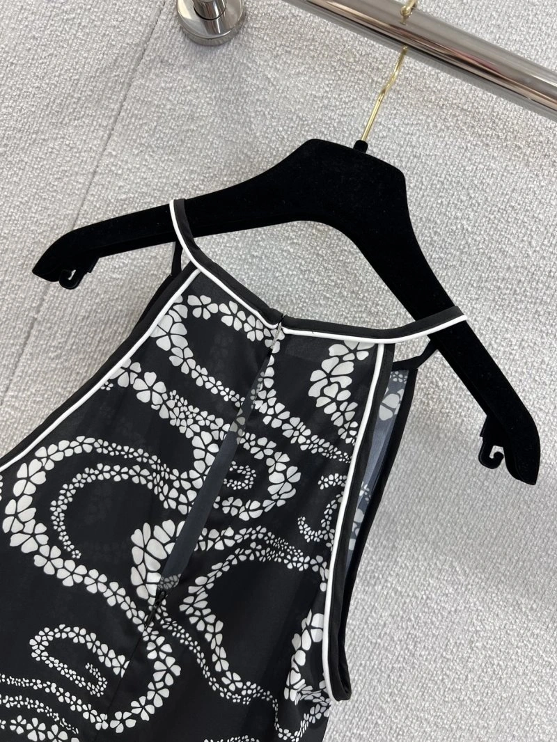 Refined Chanel Dress 110902