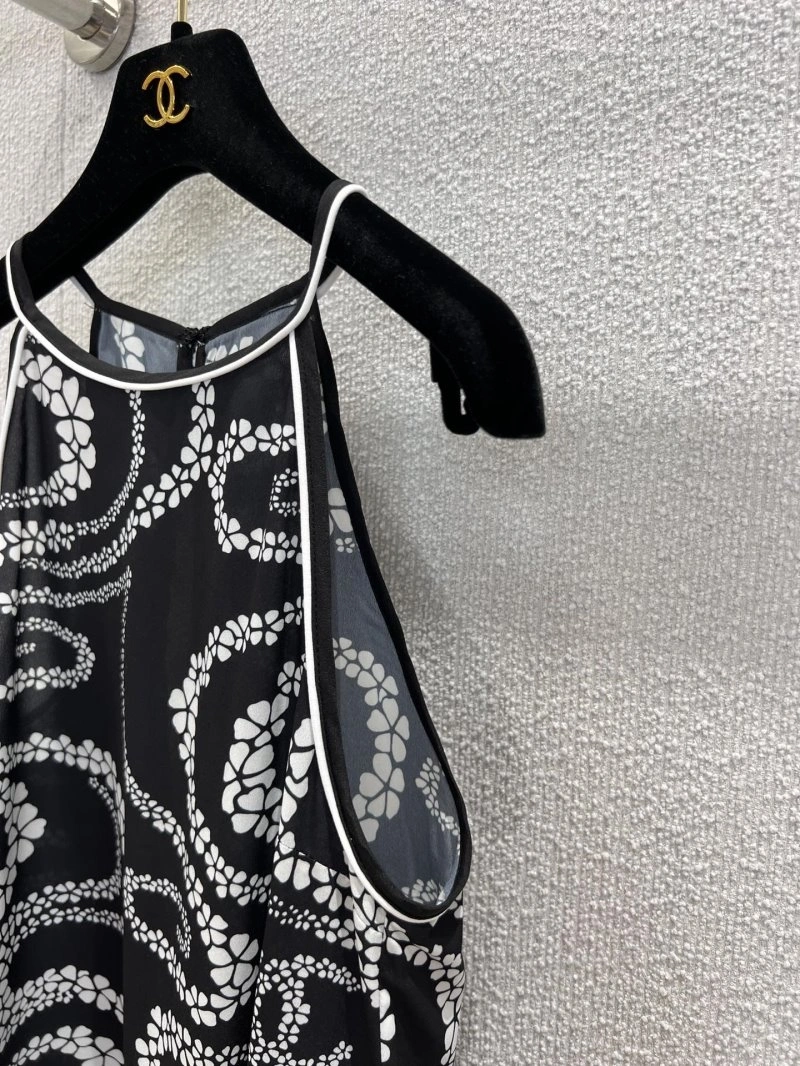 Refined Chanel Dress 110902