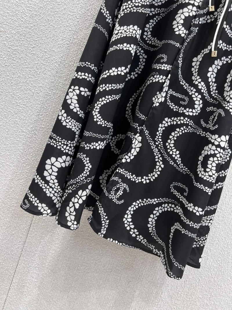 Refined Chanel Dress 110902