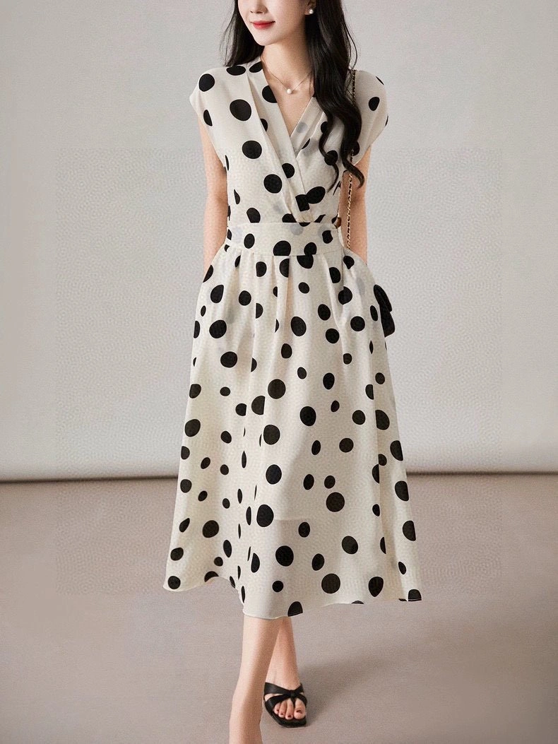 Resilient Chanel Dress 110901