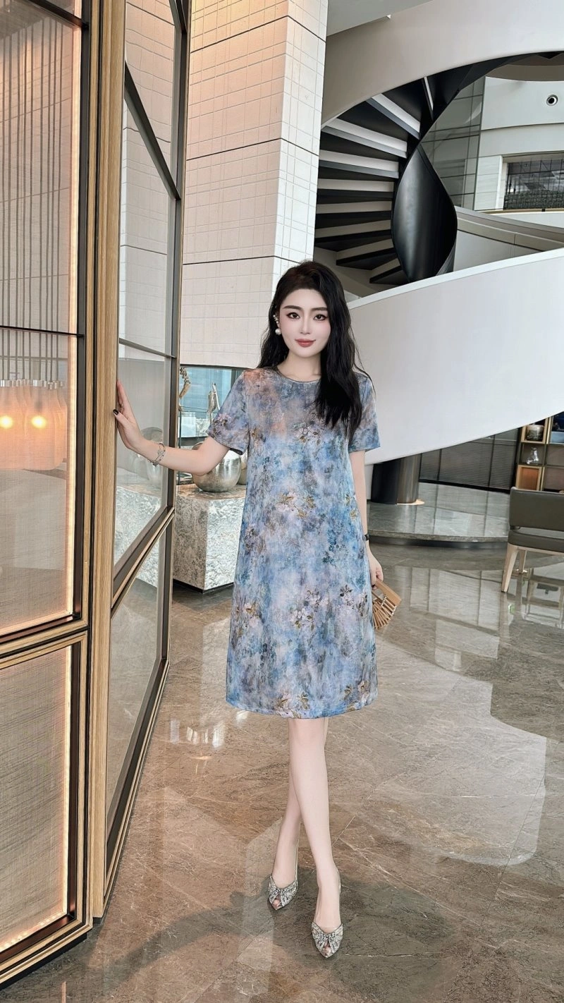 Minimalist Chanel Dress 110873