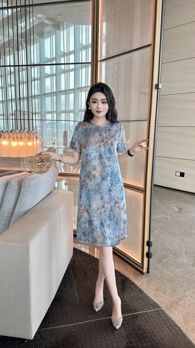 Minimalist Chanel Dress 110873