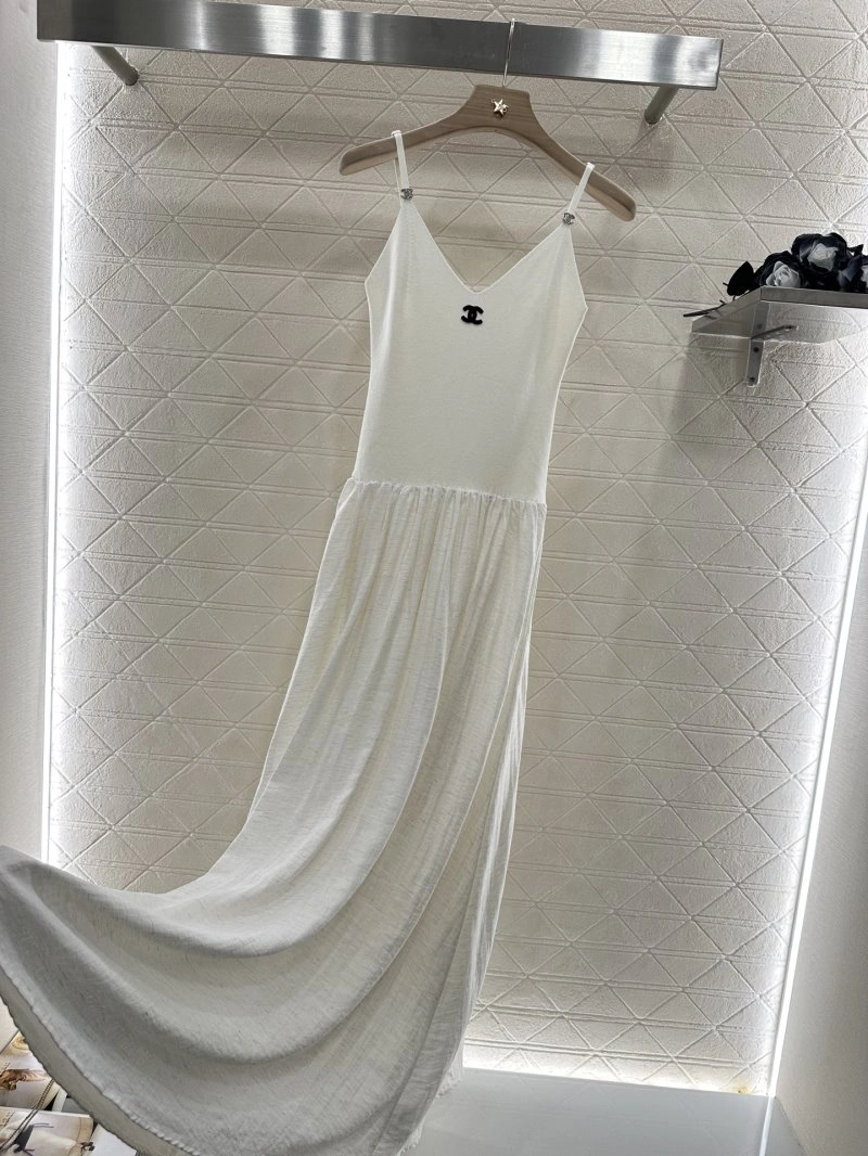 Fashionable Chanel Dress 110852