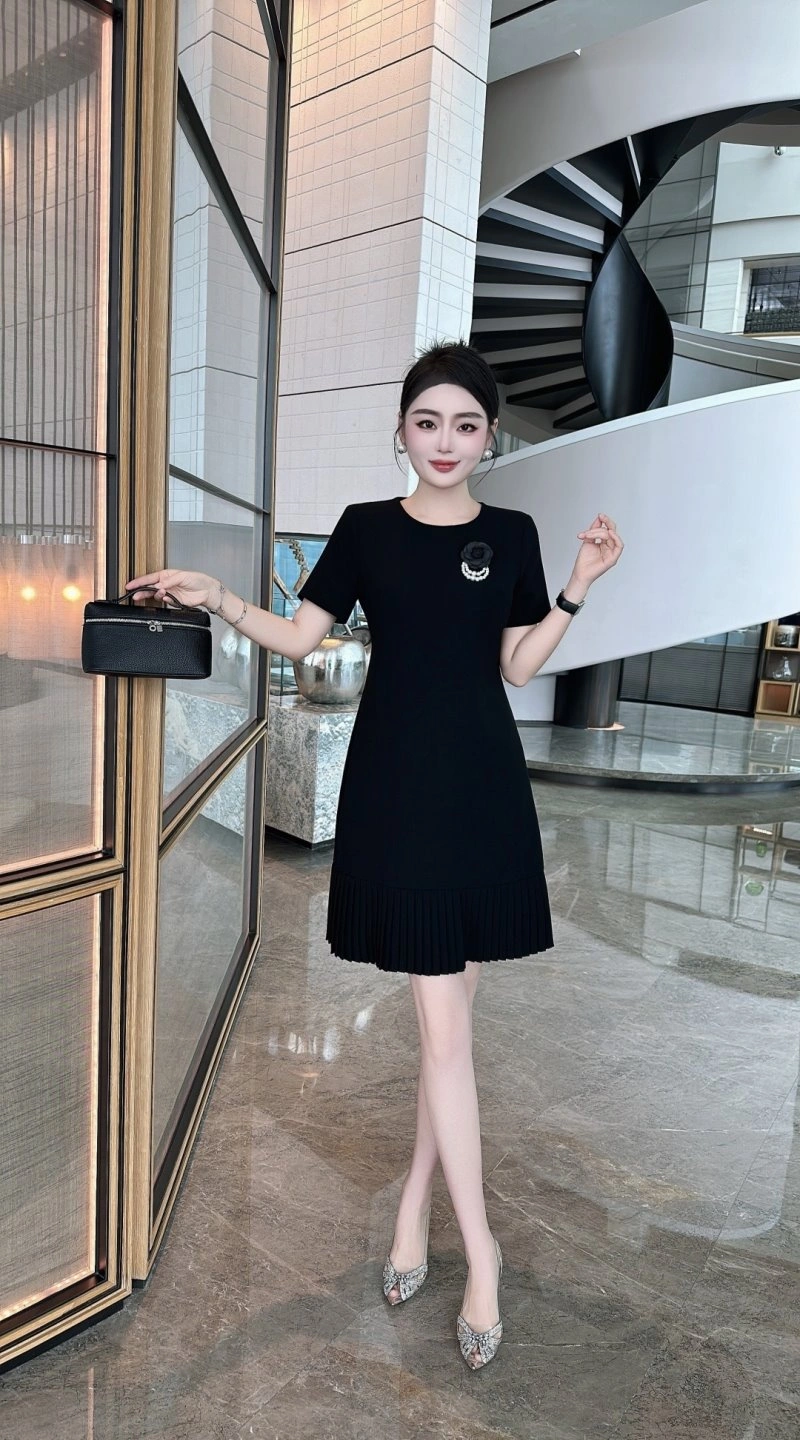 WrinkleFree Chanel Dress 110786