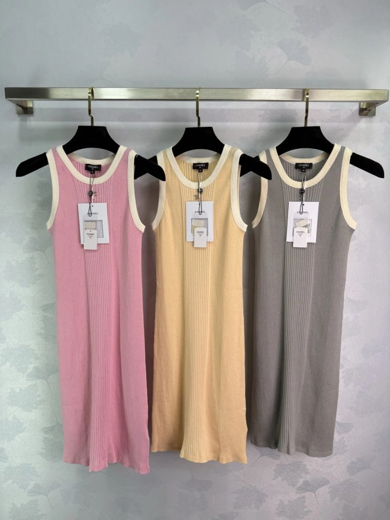 Compact Chanel Dress 110811