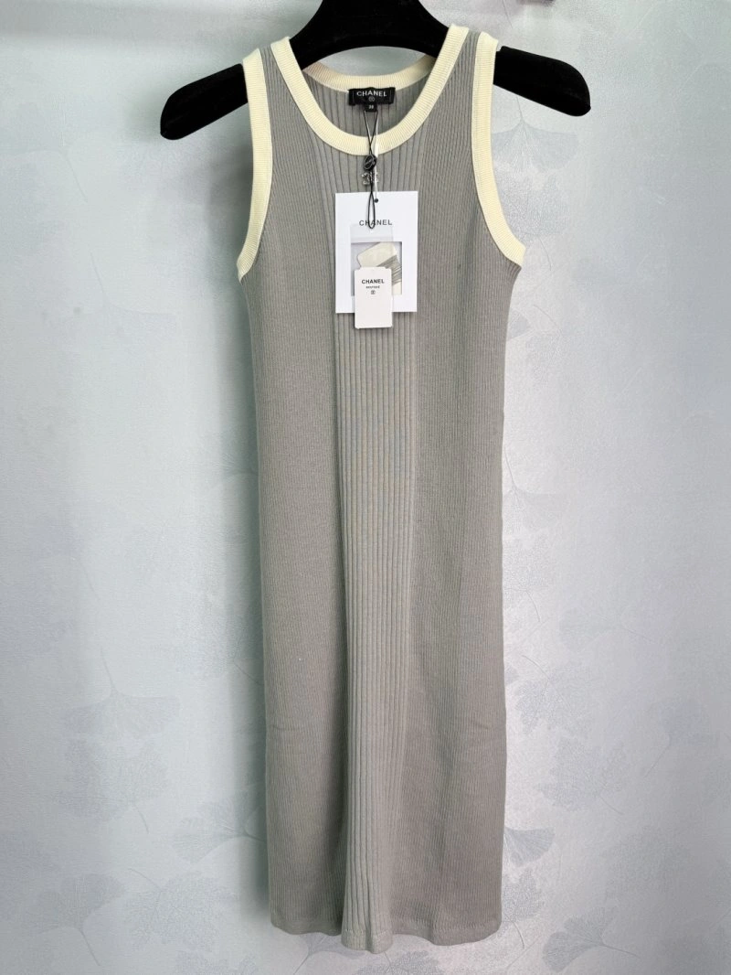 Compact Chanel Dress 110811