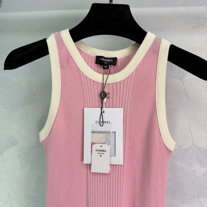 Compact Chanel Dress 110811