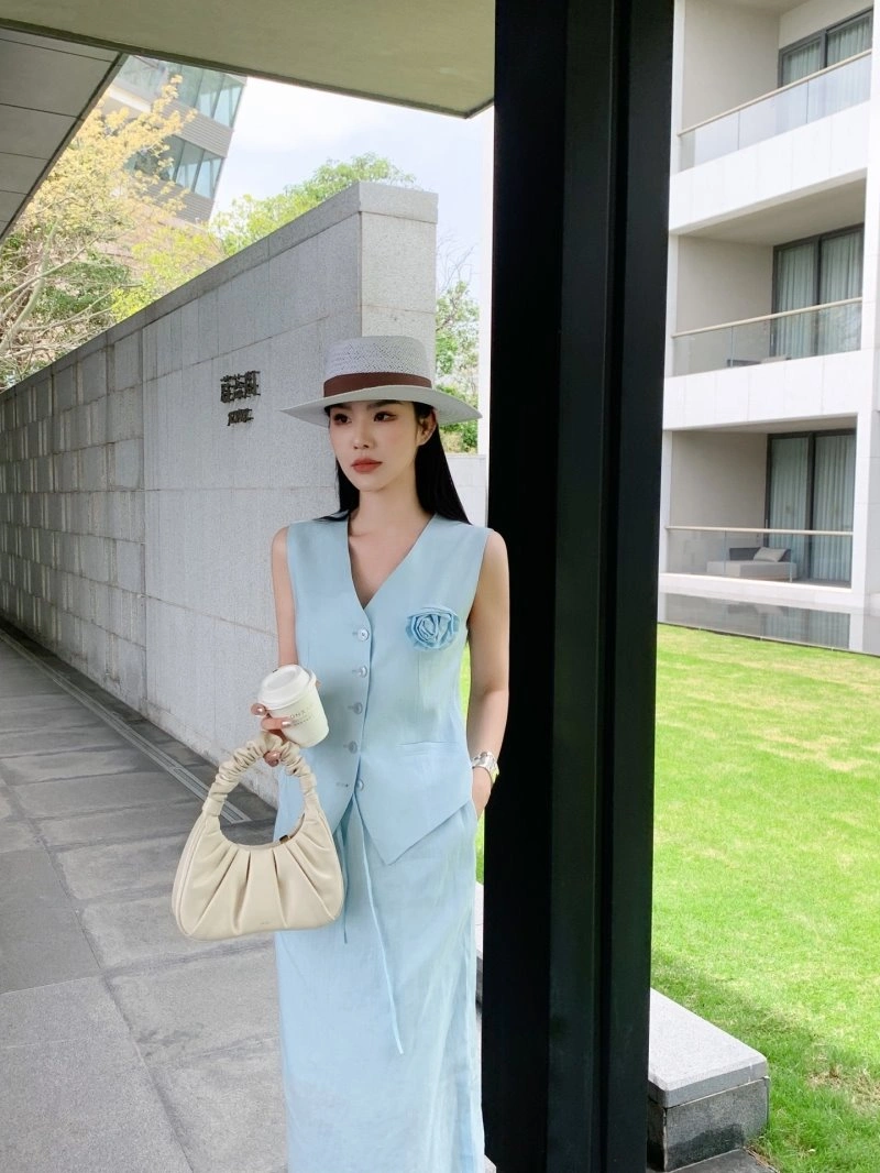 Chic Chanel Dress 110777