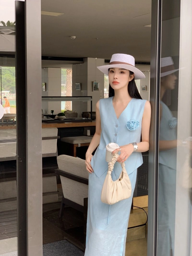 Chic Chanel Dress 110777