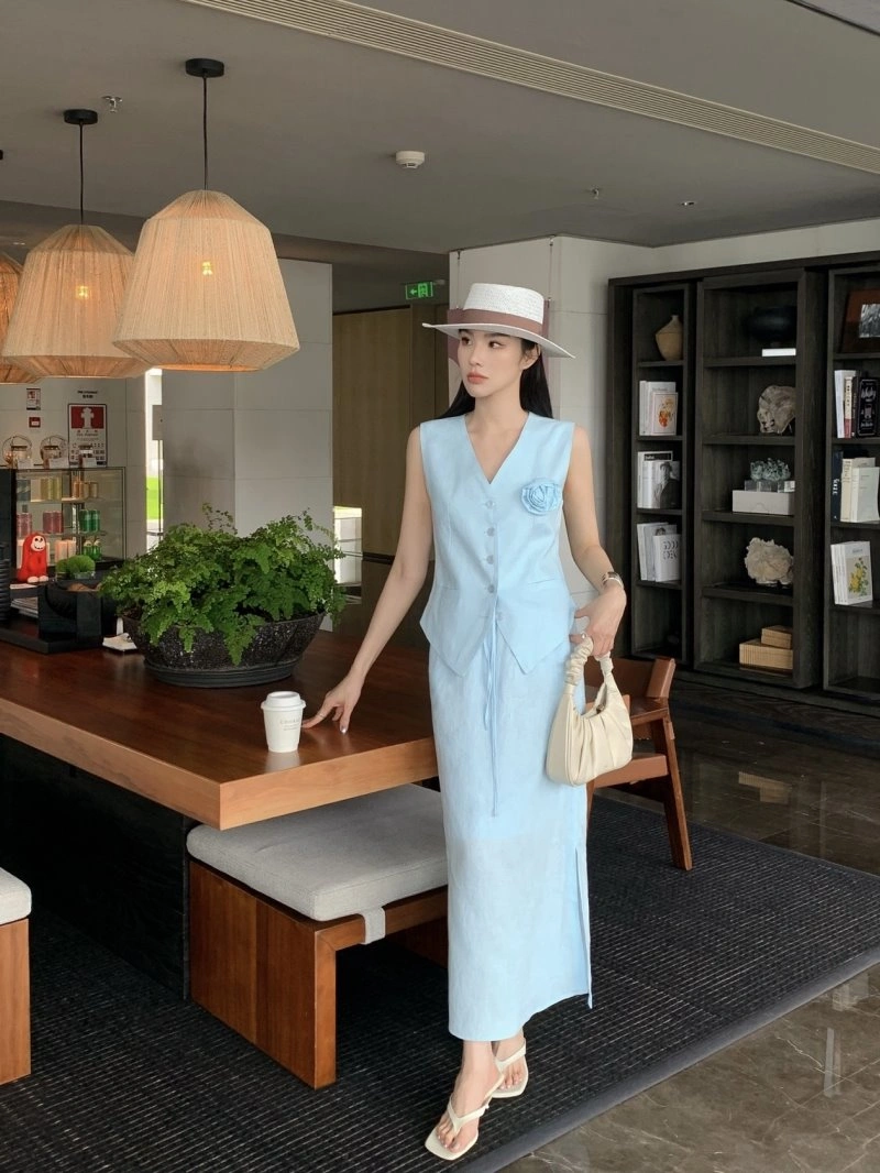 Chic Chanel Dress 110777