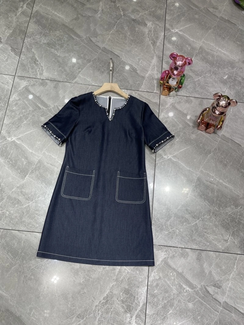 Effortless Chanel Dress 110767
