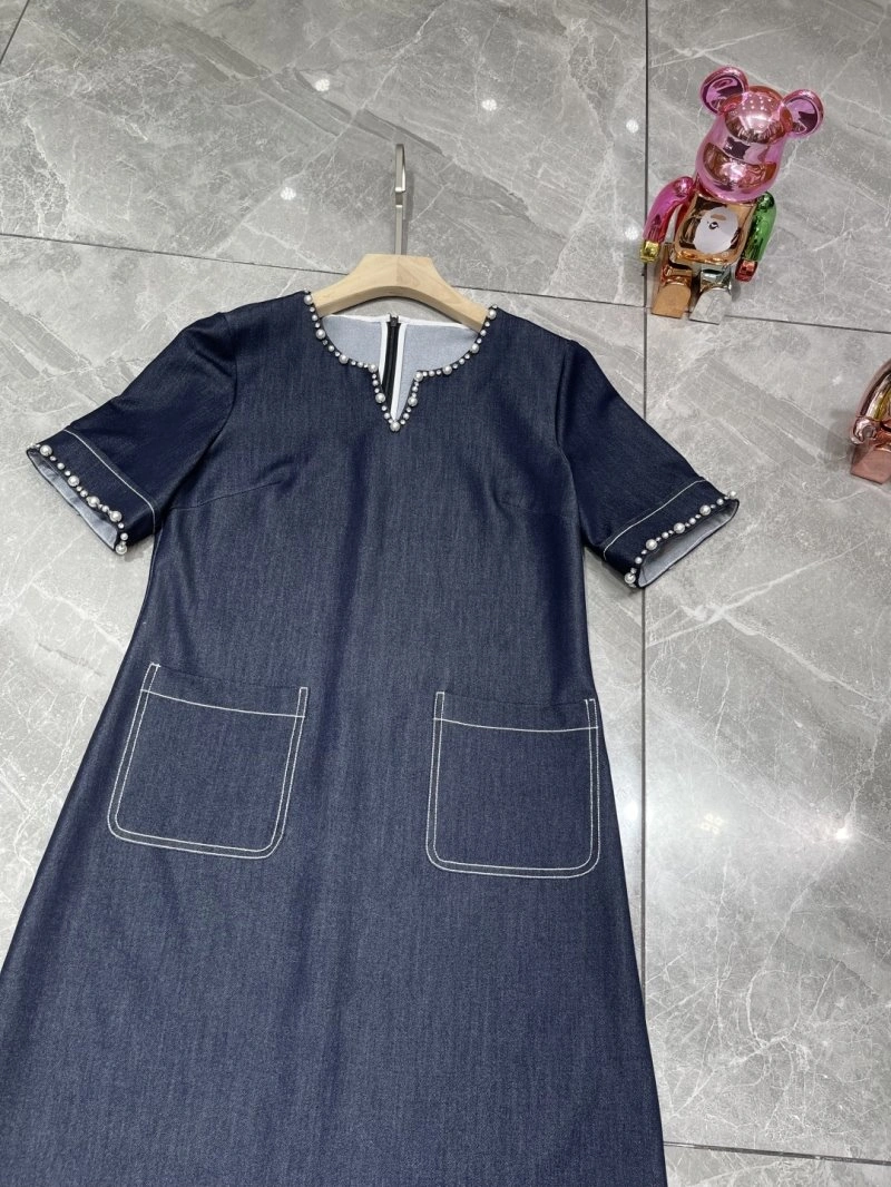Effortless Chanel Dress 110767
