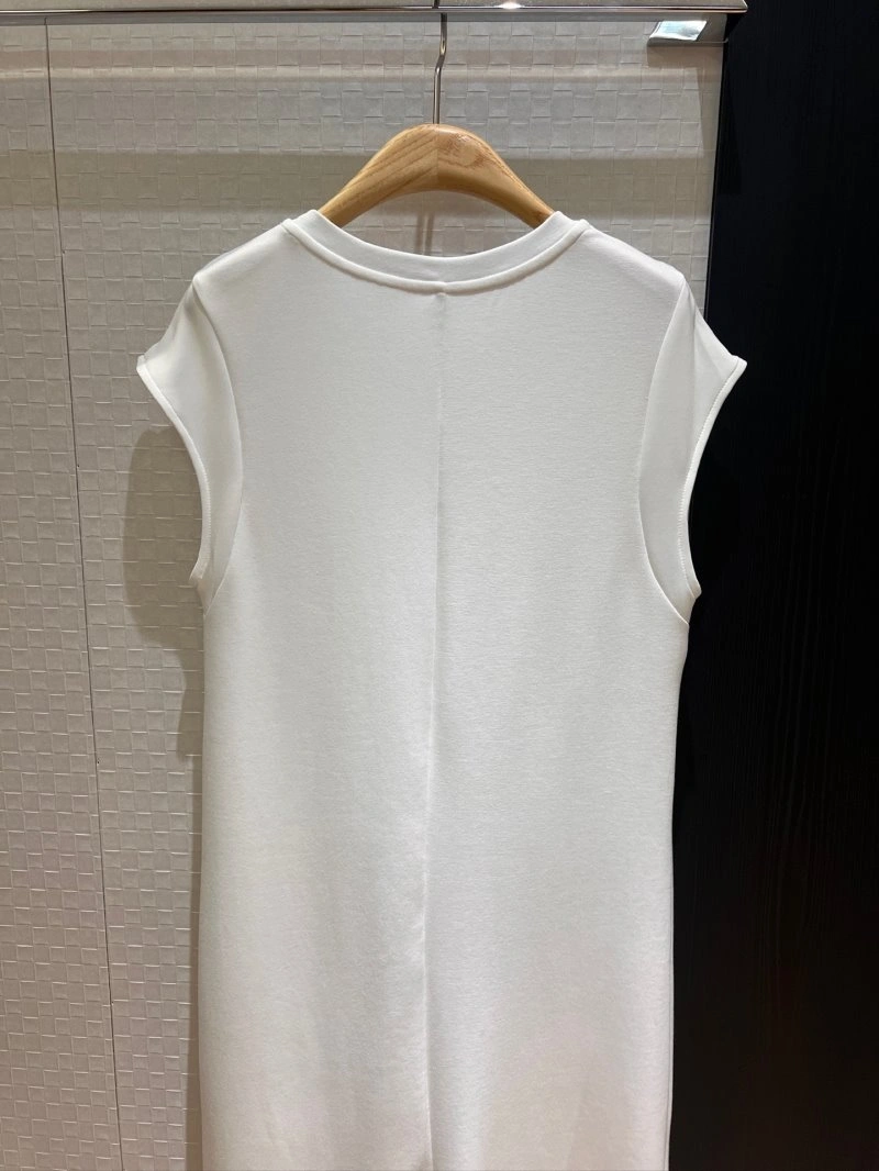 Refined Chanel Dress 109897