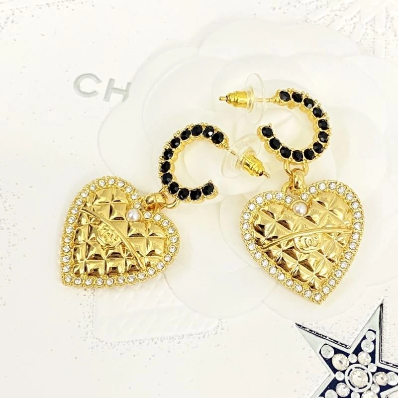 Chanel Earrings Comfortable 231337