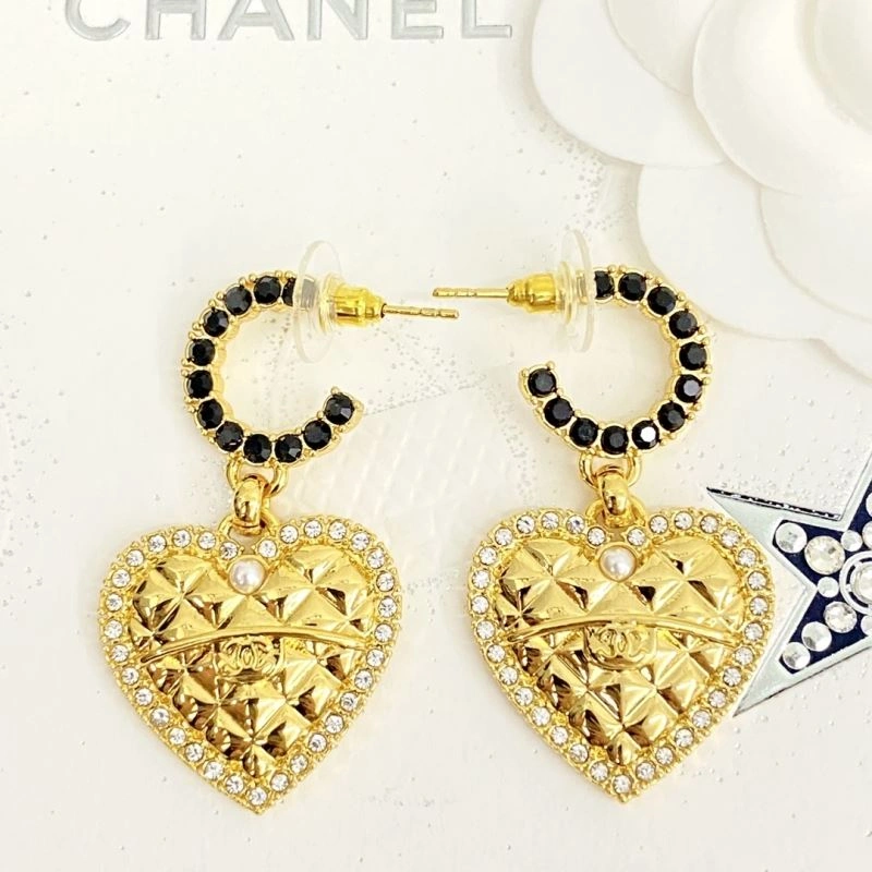 Chanel Earrings Comfortable 231337