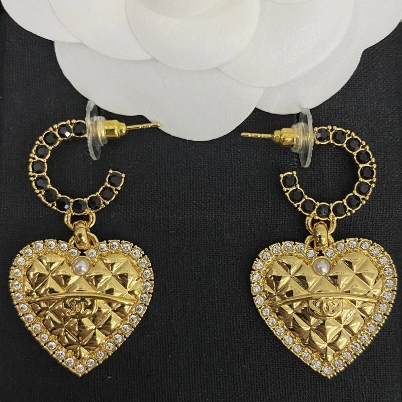Chanel Earrings Comfortable 231337
