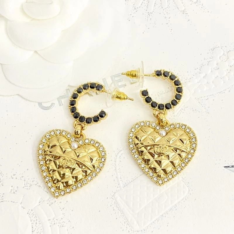 Chanel Earrings Comfortable 231337
