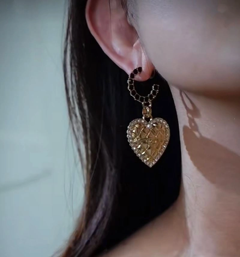 Chanel Earrings Comfortable 231337
