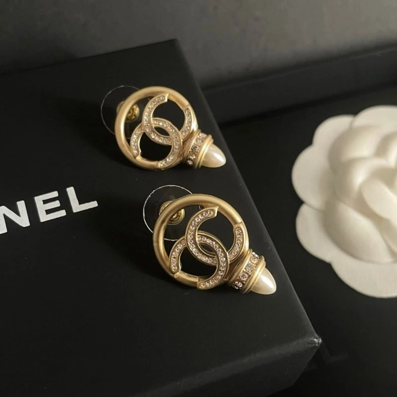 Chanel Earrings Stylish 231310
