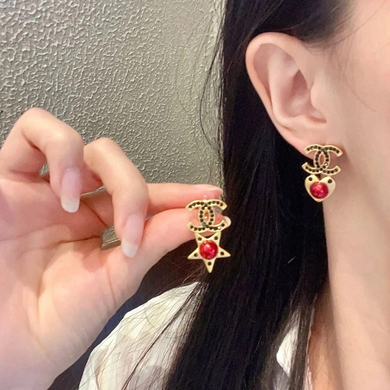 Chanel Earrings Sporty 231303