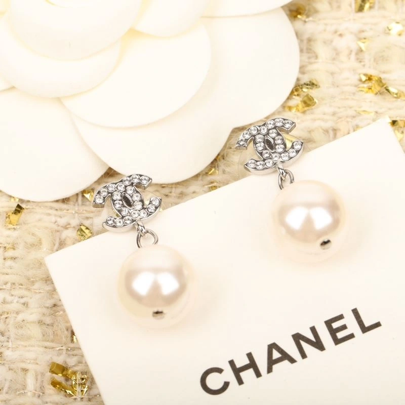 Chanel Earrings Stretchable 231344