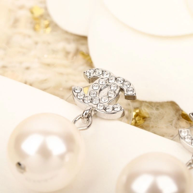 Chanel Earrings Stretchable 231344