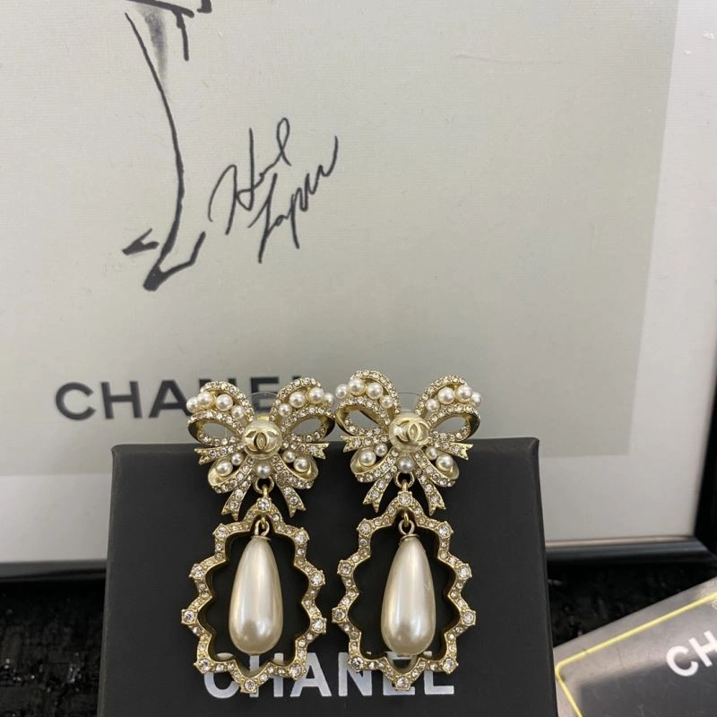 Chanel Earrings WrinkleFree 231304