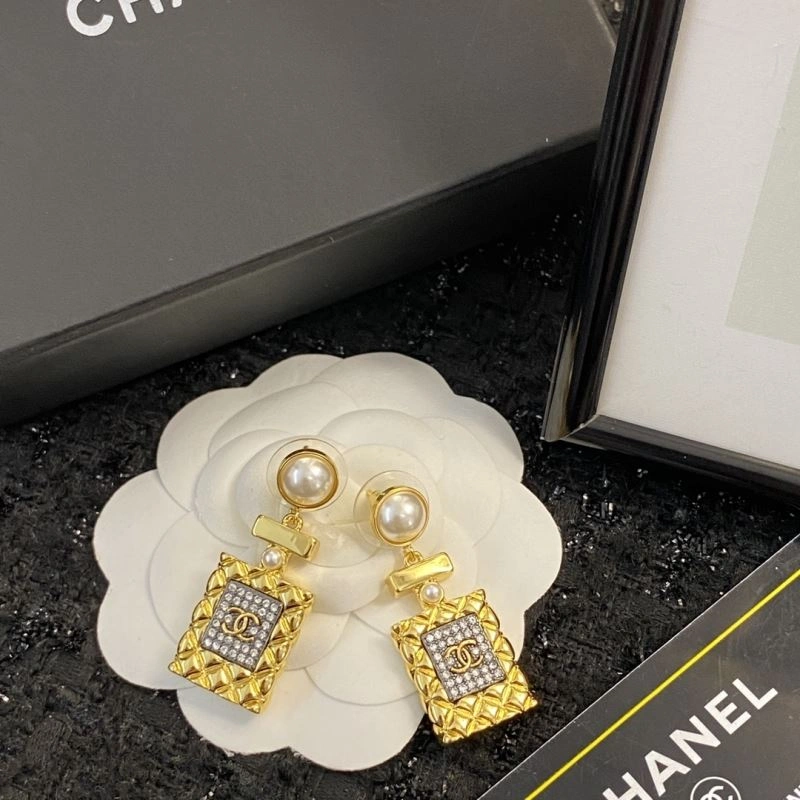 SoftTouch Chanel Earrings 231305