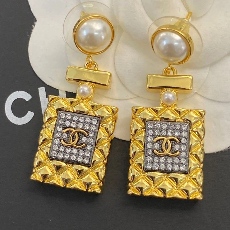 SoftTouch Chanel Earrings 231305