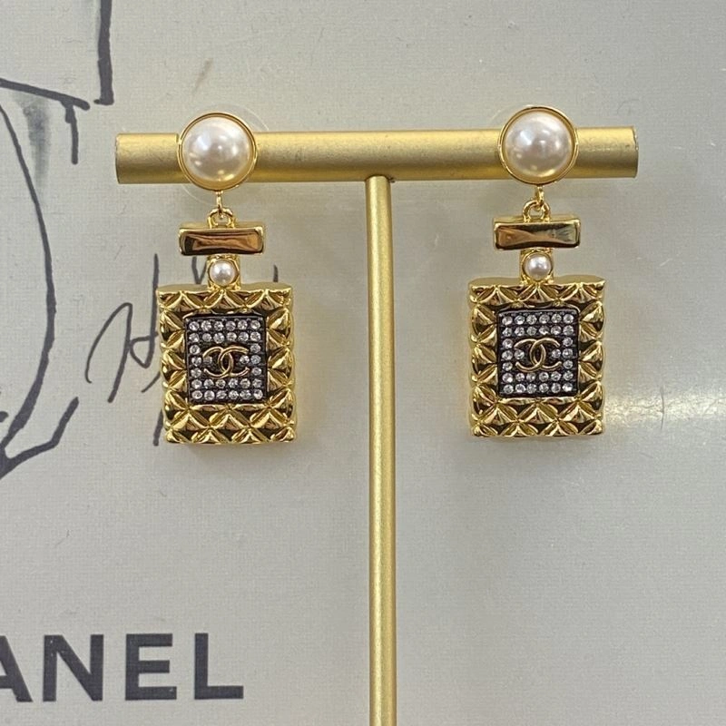 SoftTouch Chanel Earrings 231305