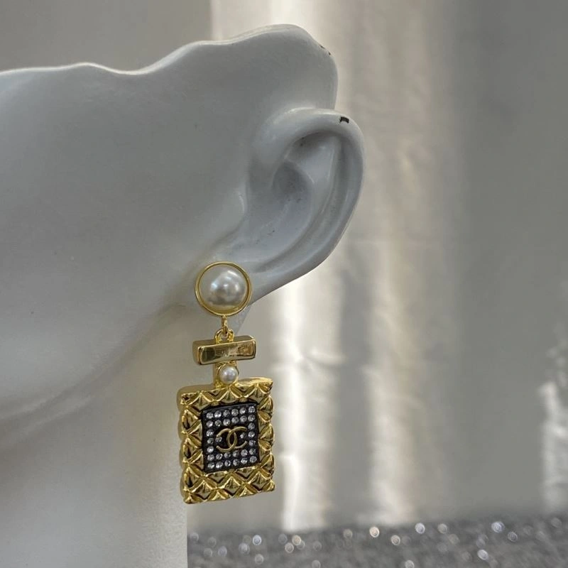 SoftTouch Chanel Earrings 231305