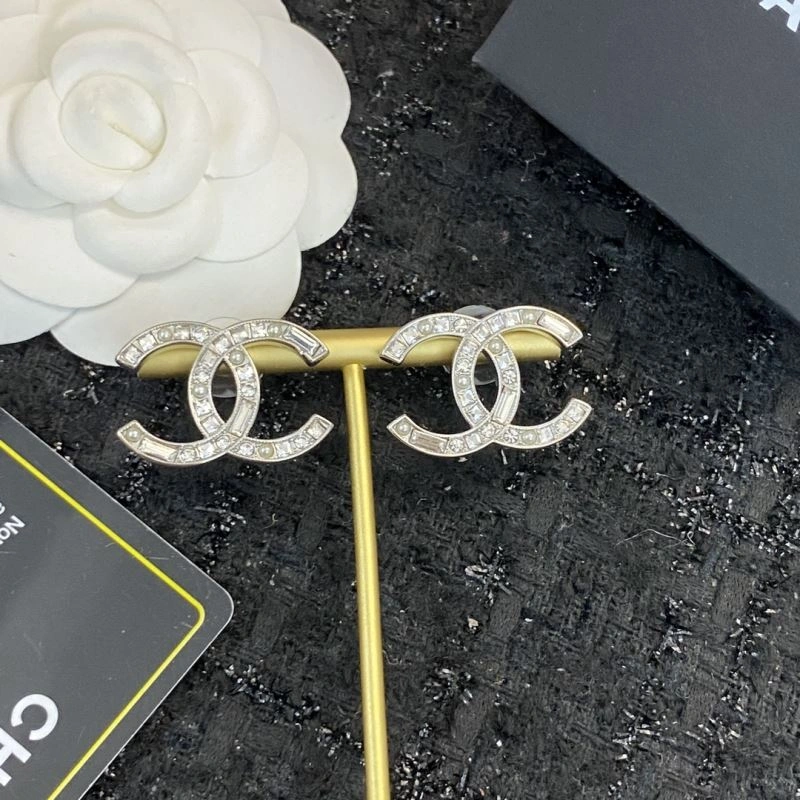 Chanel Earrings HighQuality 231301
