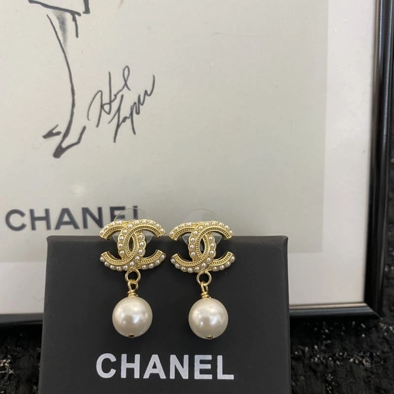 Chanel Earrings Practical 231288