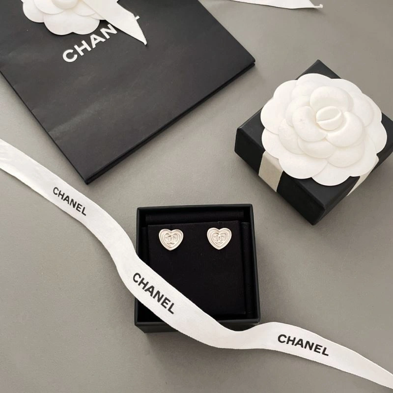 Chanel Earrings Trendsetting 231330