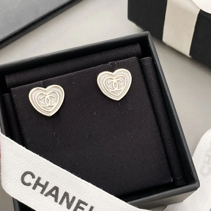 Chanel Earrings Trendsetting 231330
