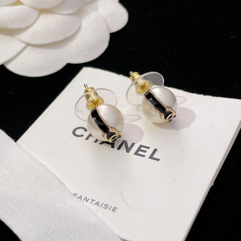 Chanel Earrings WellDesigned 231358